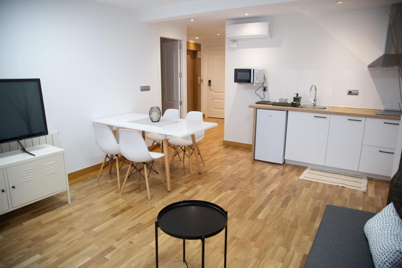 Elizabeth Towers Apartment Алманса Екстериор снимка