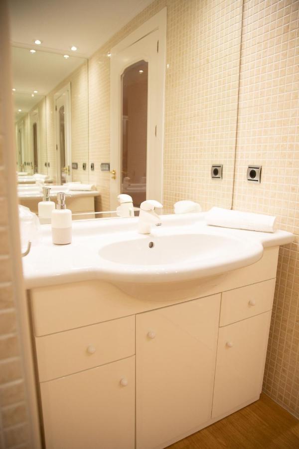 Elizabeth Towers Apartment Алманса Екстериор снимка