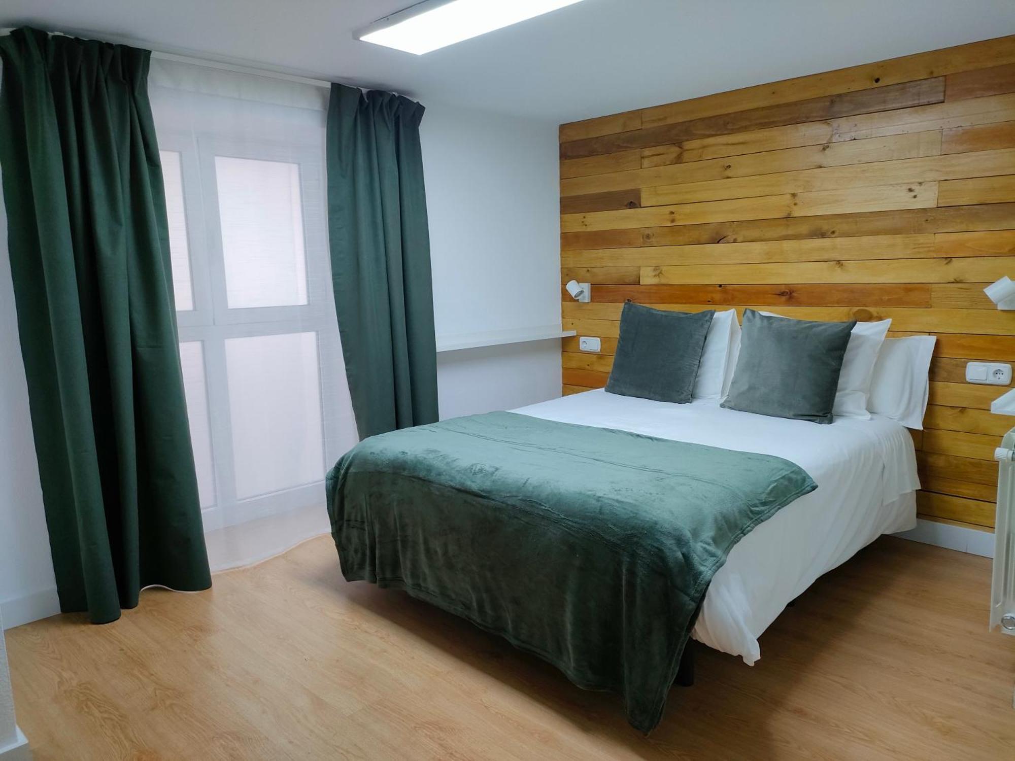 Elizabeth Towers Apartment Алманса Екстериор снимка